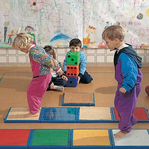 Gericare Fuß-Fühlpfad sensorisch 12 Basen 10 Schalen Set