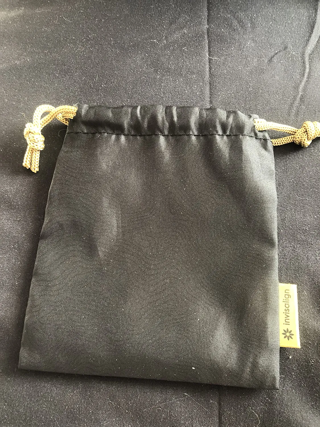 Invisalign Alignerbox für Aligner und Retainer schlank