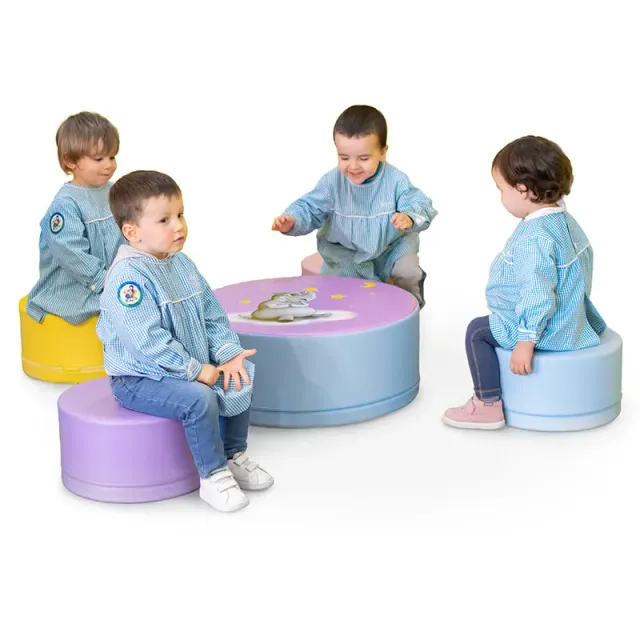 Gericare Creche Nashorn Kindertisch-Set 5-teilig abwaschbar